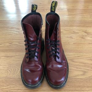 1460 Smooth Leather Lace Up Boots